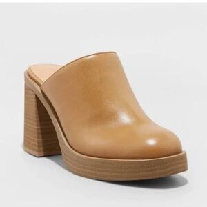 NWT Women's Universal Thread Shoes Universal Thread Tess Platform Mule H…